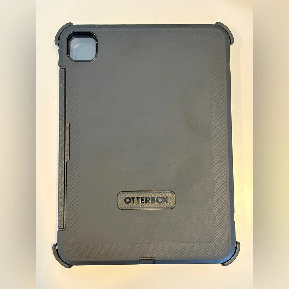 OtterBox Defender Series iPad Pro 13-inch (M4) (2024) Case - Black